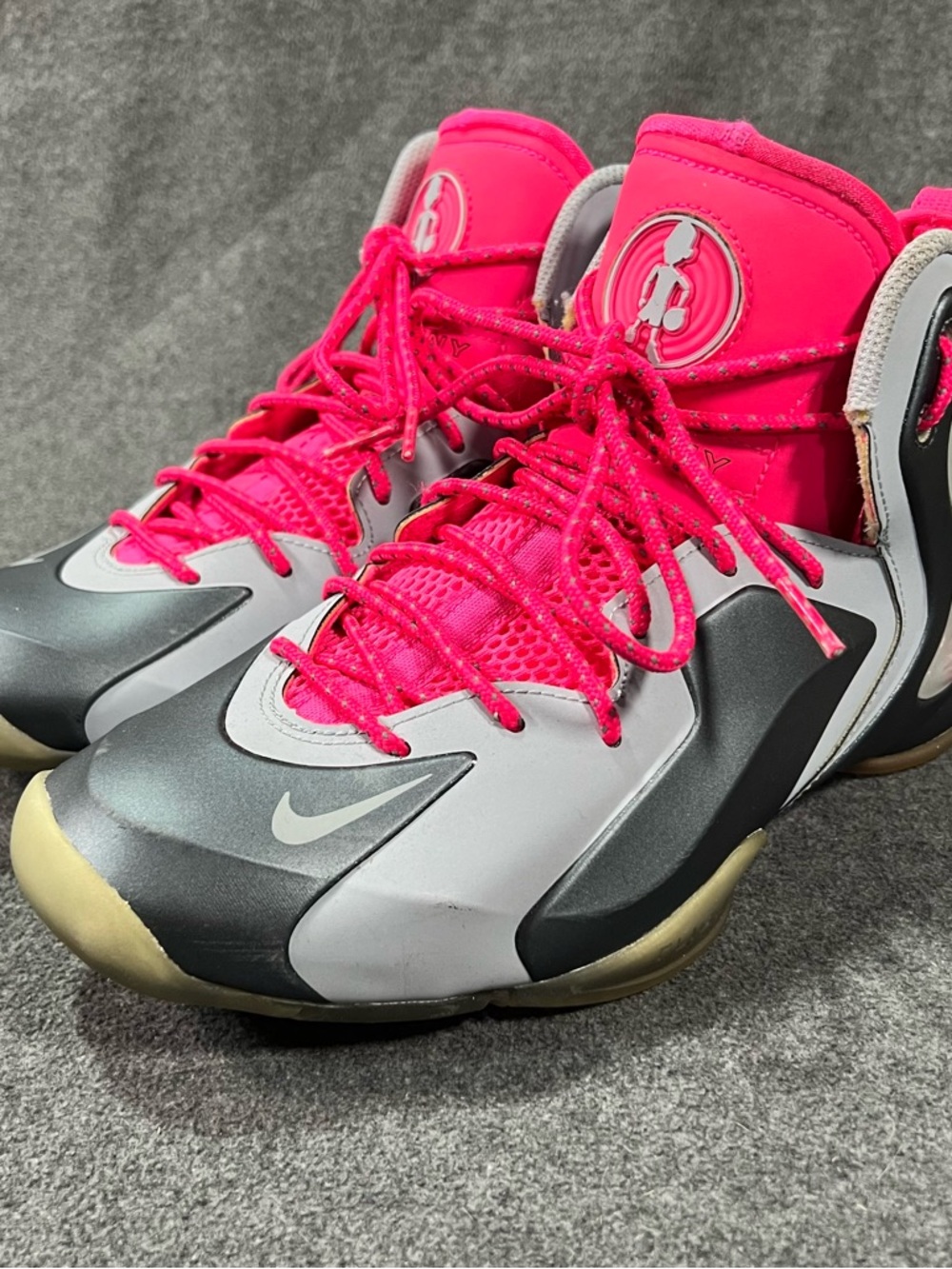 Nike Lil Penny Posite Men's Size 7.5 - Wolf Grey/Hyper Pink - 630999-001
